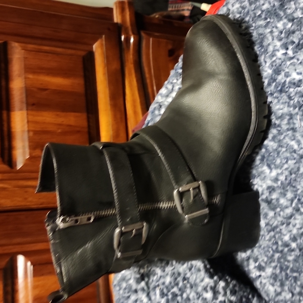 torrid 13w boots with thick heel